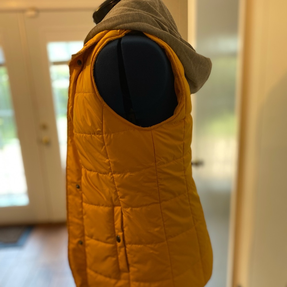 BACK TO SCHOOL SALE—Puffer vest, jersey hood, high mock neck.